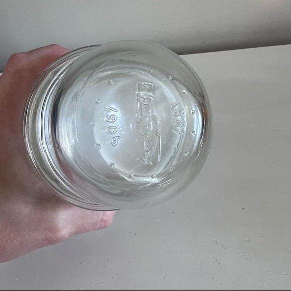 Vintage 1984 Planters Peanuts diamond embossed jar with lid - Picture 2 of 6